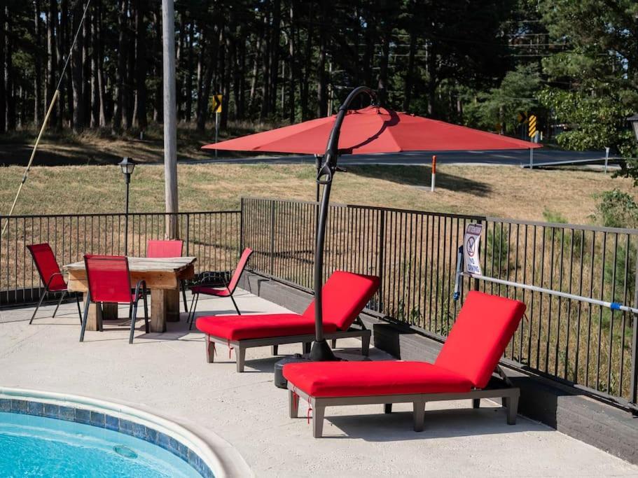 Stonegate Lodge 2 Queen Beds Fast Wifi 50In Tv Salt Water Pool Room # 305 Eureka Springs Exteriör bild